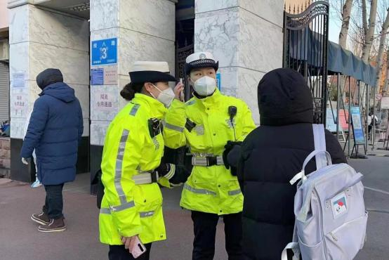 護航“研”考，濟南交警一直在路上！